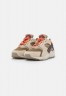 Nike Sportswear AIR HUARACHE Sneaker low braun AIR HUARACHE Низкие кроссовки женские коричневый