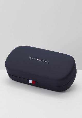 Tommy Hilfiger Sunglasses dark havana Солнечные очки темная гавана