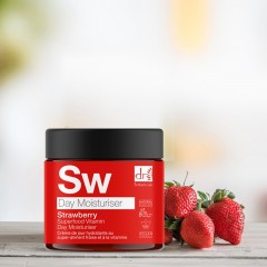 Dr Botanicals Strawberry Superfood Vitamin C Day Moisturiser  Дневной увлажняющий крем с клубникой и витамином С Superfood