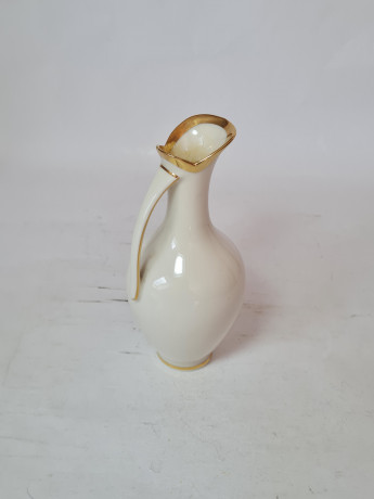 Ваза-кувшин винтажная Royal KM Bavaria, фарфор с цветочным рисунком ручной работы, 16,5 x 7,5 см, Германия, 1960-70гг.