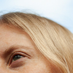 Bjork  Berries Sea Buckthorn &amp; Algae Instant Glow Face Oil  Мгновенное сияющее масло для лица с облепихой и водорослями