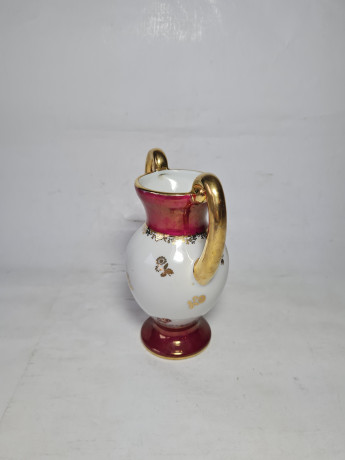 Ваза винтажная Limoges France "Замок Люневиль" с 2 ручками, среднего размера,  фарфор, 15.5 см, Франция, 1960-70гг.