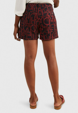 Tommy Hilfiger ADAPTIVE LOGO Shorts regatta red multi АДАПТИВНЫЙ ЛОГОТИП — шорты регата красный мульти