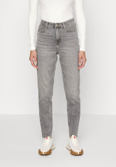 Tommy Hilfiger GRAMERCY TAPERED  Jeans Skinny Fit zigi GRAMERCY TAPERED Джинсы скинни Зиги