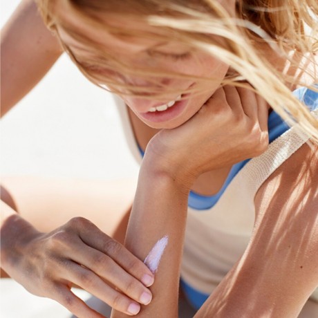 Naif Sunscreen SPF30 Body  Солнцезащитный крем SPF30 для тела