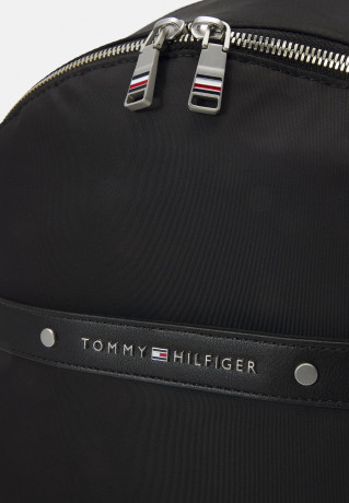 Tommy Hilfiger CENTRAL REPREVE BACKPACK UNISEX Rucksack black РЮКЗАК CENTRAL REPREVE УНИСЕКС Рюкзак черный
