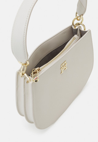 Tommy Hilfiger LIFE MED CROSSOVER Across body bag weathered white LIFE MED CROSSOVER Сумка через плечо выветрившийся белый