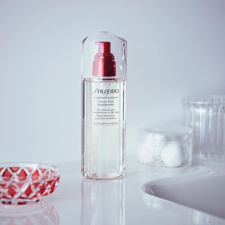 Shiseido Treatment Softener  Лечебный смягчитель