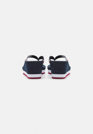 Tommy Hilfiger ESSENTIAL CORP  T-bar sandals red/white/blue ESSENTIAL CORP Сандалии с Т-образной перемычкой красный/белый/синий