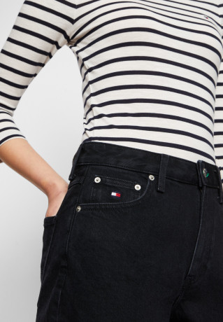 Tommy Hilfiger TOMMY HILFIGER X SHAWN MENDES Denim shorts hero black TOMMY HILFIGER X SHAWN MENDES Джинсовые шорты черный герой