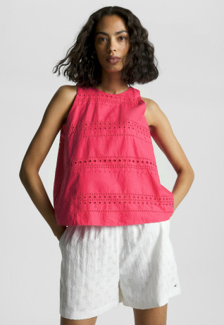 Tommy Hilfiger BRODERIE ANGLAISE POPLIN REGULAR FIT  Blouse bright cerise pink BRODERIE ANGLAISE POPLIN REGULAR FIT Блузка ярко-вишнево-розовый