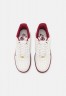 Nike Sportswear WMNS AIR FORCE 1 07 SE XCAT Sneaker low sail/team red/metallic gold/black WMNS AIR FORCE 1 07 SE XCAT Низкие кроссовки женские парус/командный красный/золотой металлик/черный