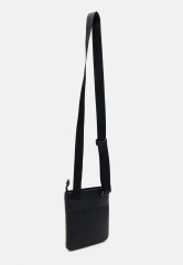Tommy Hilfiger CENTRAL MINI CROSSOVER UNISEX Across body bag black CENTRAL MINI CROSSOVER UNISEX Сумка через плечо черный