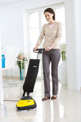 KARCHER KARCHER Saugbohner FP 303, 600 W, mit Beutel, fur Hartboden  Пылесос KARCHER FP 303, 600 Вт, с мешком, для твердых полов