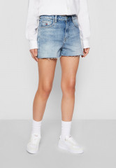 Tommy Hilfiger TOMMY HILFIGER X SHAWN MENDES Denim shorts hero indigo TOMMY HILFIGER X SHAWN MENDES Джинсовые шорты герой индиго