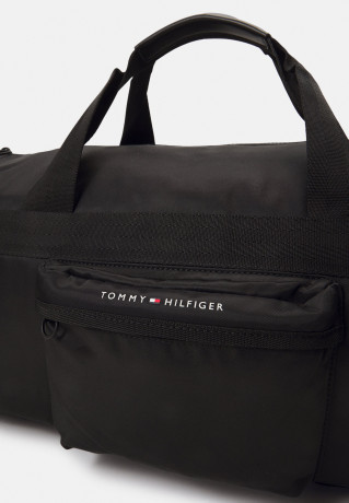 Tommy Hilfiger SKYLINE DUFFLE UNISEX Weekend bag black SKYLINE DUFFLE UNISEX Сумка выходного дня черный