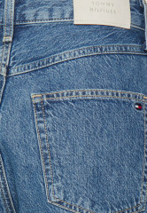 Tommy Hilfiger FLARE SHORT Denim shorts june FLARE SHORT Джинсовые шорты Июнь