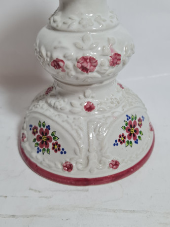 Подсвечник винтажный MR Marzi&Remy с декором в виде мелких розовых цветков, фарфор, 16.5 см, Германия, 1960-70гг.