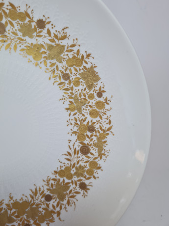 Rosenthal Винтажная тарелка с позолоченным цветочным узором, 21,5см, Германия, 1970-80гг.