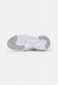 Nike Sportswear CRATER IMPACT Sneaker low summit white/grey fog/platinum tint/photon dust/white/hyper crimson CRATER IMPACT кроссовки женские низкие вершина белая/серый туман/платиновый оттенок/фотонная пыль/белый/гипермалиновый