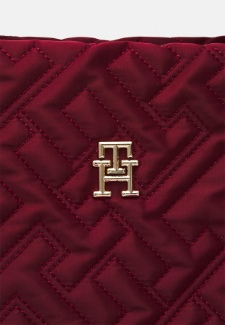 Tommy Hilfiger IDOL TOTE MONO Tote bag rouge IDOL TOTE MONO Сумка-тоут румяна