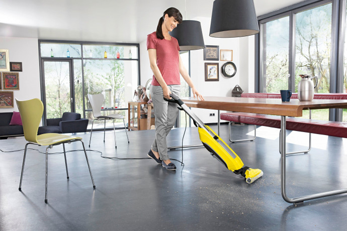 KARCHER KARCHER Akku-Hand-und Stielstaubsauger FC 5 Hartbodenreiniger  Беспроводной ручной пылесос KARCHER FC 5 для чистки твердых полов