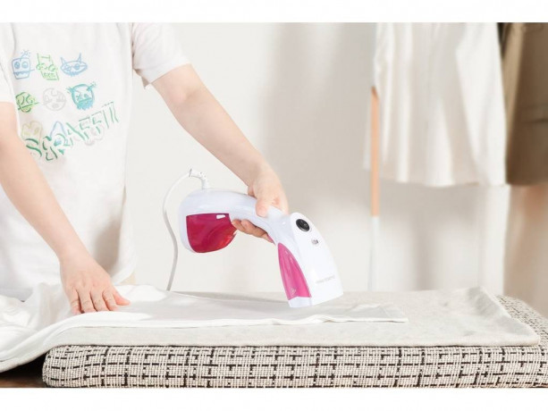 SWISS PRO+ SWISS PRO+ Dampfburste Dampfglatter 1100W-200ml tragbares Handbugeleisen fur Reise  Zuhause, 1100 W Blau SWISS PRO+ паровая щетка Steam Smoother 1100 Вт-200 мл портативный ручной утюг для путешествий дома, 1100 Вт