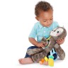 Kids II Slingin’ Sloth Travel Buddy Faultier Pluschtier Slingin' Sloth Travel Buddy плюшевая игрушка-ленивец