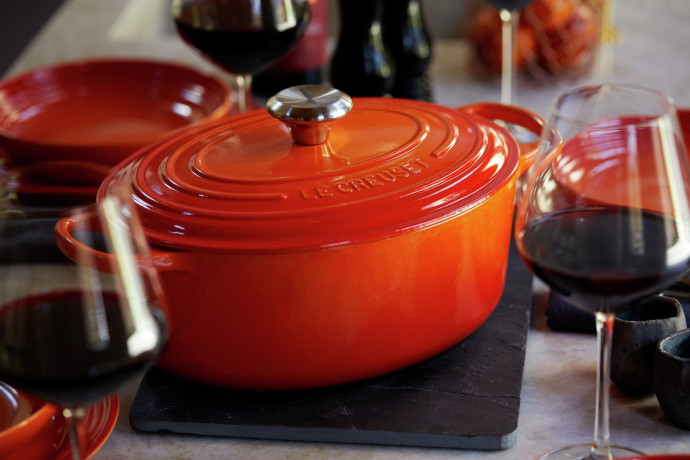 Le Creuset LE CREUSET Br\u00e4ter oval 29 cm Ofenrot SIGNATURE orange LE CREUSET жаровня овальная 29 см для духовки красная SIGNATURE