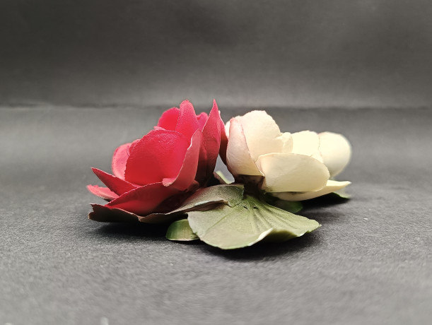 Статуэтка винтажная The Franklin Mint "Роза York & Lancaster", фарфор, 14 х 5 см, Италия, 1985 год.