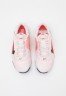 Nike Performance METCON 7 Sneaker low light soft pink/cave purple/magic ember/lime ice/iris whisper METCON 7 кроссовки женские низкие светло-розовый/пещерный фиолетовый/магический уголь/лаймовый лед/ирисовый шепот