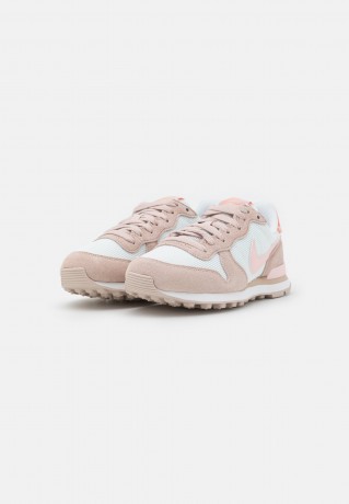 Nike Sportswear INTERNATIONALIST Sneaker low summit white INTERNATIONALIST Низкие кроссовки женские вершина белая