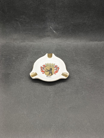 Пепельница винтажная KHM Bavaria "Герб Берлина", фарфор, с позолотой, 8 см, Германия, 1960-70гг.