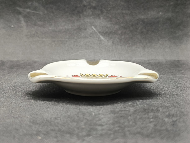 Пепельница винтажная KHM Bavaria "Герб Берлина", фарфор, с позолотой, 8 см, Германия, 1960-70гг.