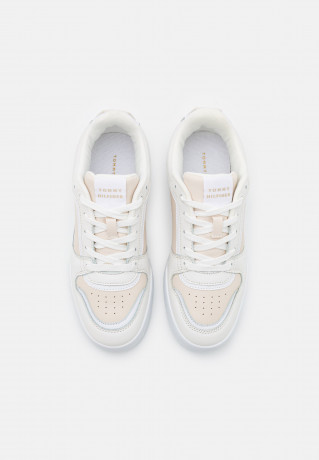 Tommy Hilfiger BASKET Trainers white КОРЗИНА кроссовки белый