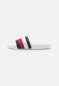 Tommy Hilfiger ESSENTIAL CORP  Mules white ESSENTIAL CORP Мюли белый