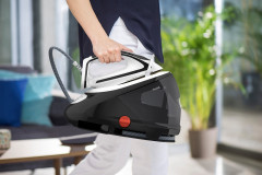 Tefal Tefal Dampfbugelstation Tefal GV9550 Pro Express Ultimate, 1900 ml Wassertank, Dampfstoss: 520 g/Min., Dauerdampfmenge: 120 g/Min., Antikalk-Kollektor  Паровая гладильна станция Tefal Tefal GV9550 Pro Express Ultimate, резервуар для воды 1900 мл, па