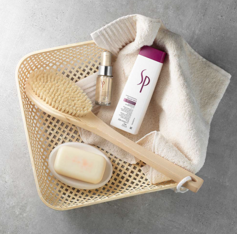 Wella SP Day Spa Bundle Color набор Day Spa: Шамунь SP Color Save 250 мл + Мини-масло SP LuxeOil 30 мл