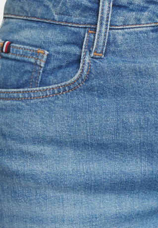 Tommy Hilfiger NEW CLASSIC  Straight leg jeans liam NEW CLASSIC Джинсы прямого кроя лиам