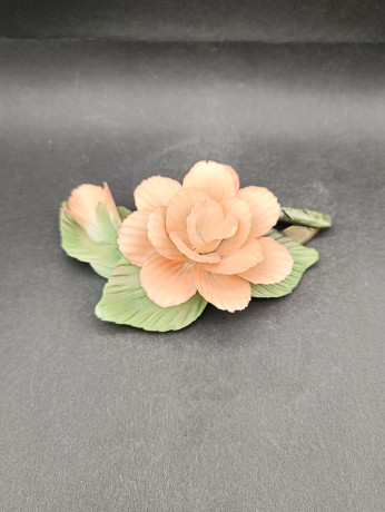 Статуэтка винтажная Capodimonte "Оранжевый цветок с листьями", фарфор, 15 х 6 см, Италия, 1960-70гг.