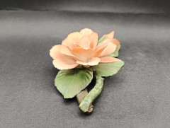 Статуэтка винтажная Capodimonte "Оранжевый цветок с листьями", фарфор, 15 х 6 см, Италия, 1960-70гг.