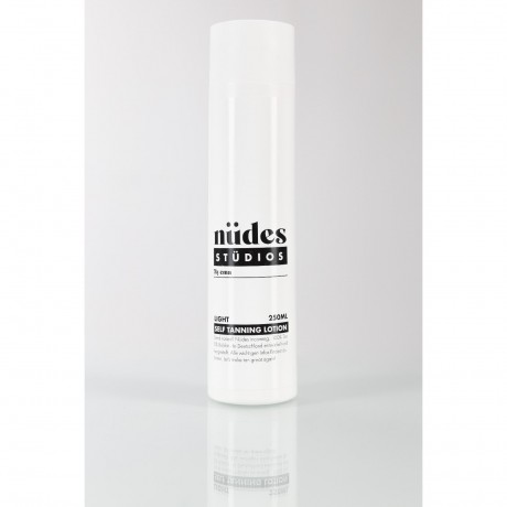 NUDES STUDIOS Self Tanning Lotion  Лосьон-автозагар