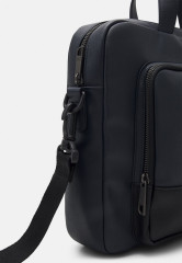 Tommy Hilfiger ESSENTIAL SLIM COMPUTER BAG UNISEX Laptop bag space blue ESSENTIAL SLIM COMPUTER BAG UNISEX Сумка для ноутбука космический синий
