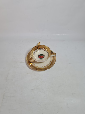 Набор винтажный: чайная пара и ложка WB Bavaria с изображением Bad Wildbad с золотым кантом, фарфор, Германия, 1960-70гг.