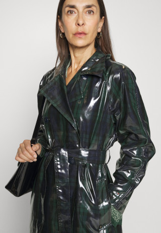 Tommy Hilfiger LAMINATED CHECK Trenchcoat black watch LAMINATED CHECK Тренч черные часы