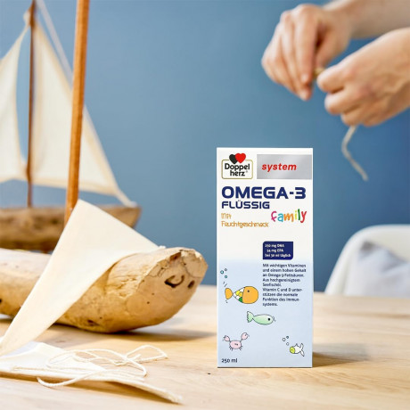 Doppelherz system Omega-3 Family flussig mit Fruchtgeschmack, Доппельгерц ОМЕГА-3 из морской рыбы + Витамины A, C, D и B12, сироп с фруктовым вкусом для детей с 4-х лет и взрослых, 250 мл