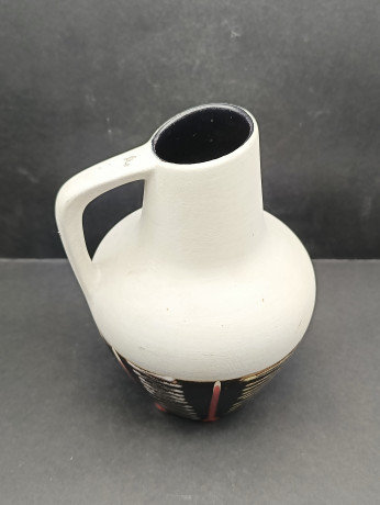 Кувшин винтажный Eckhardt Keramik с черно-красным основанием, керамика, 19 см, Германия, 1970-80гг.