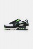 Nike Sportswear AIR MAX 90 SE UNISEX Sneaker low black/obsidian/scream green/summit white/metallic silver AIR MAX 90 SE UNISEX Низкие кроссовки женские черный/обсидиан/кричаще-зеленый/белоснежный/серебристый металлик