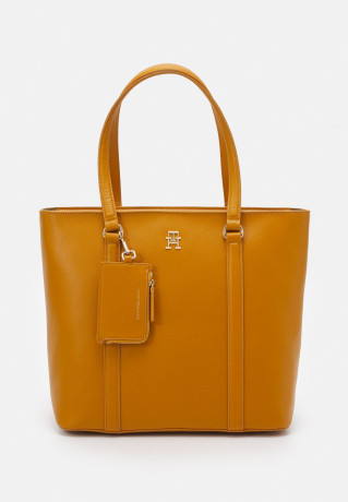 Tommy Hilfiger TOMMY LIFE SOFT TOTE Tote bag crest gold-coloured TOMMY LIFE SOFT TOTE Сумка-тоут гребень золотистого цвета