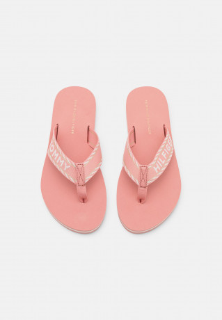 Tommy Hilfiger T-bar sandals soothing pink сандалии с Т-образной перемычкой успокаивающий розовый
